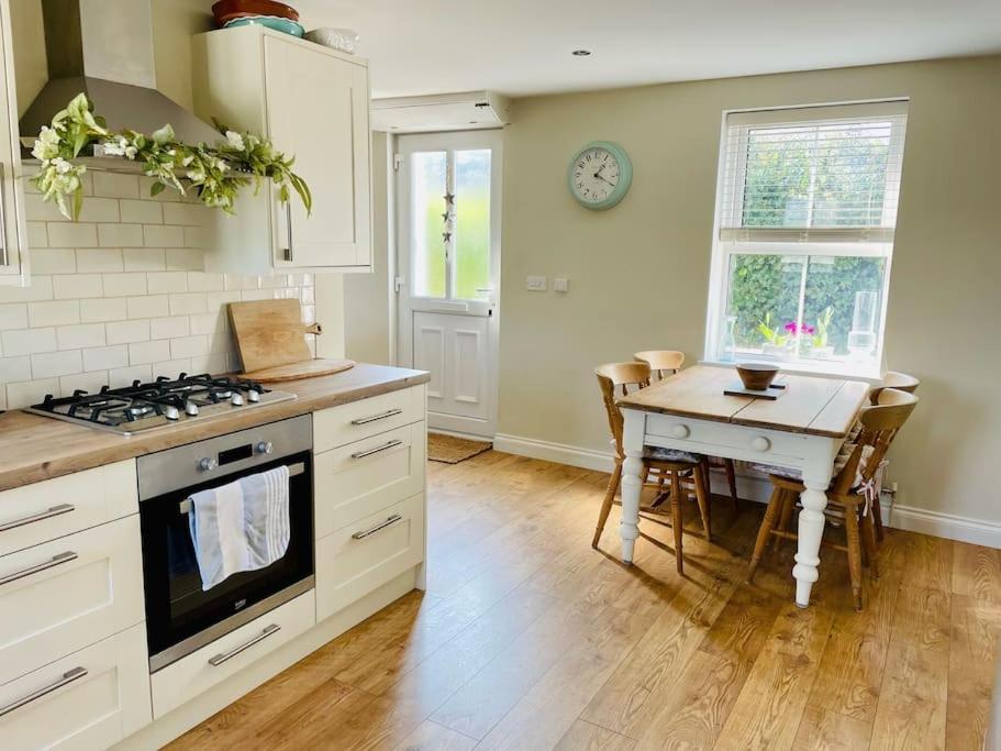 Entire 2 Bed Cottage - Llangwm Llangwm  Dış mekan fotoğraf