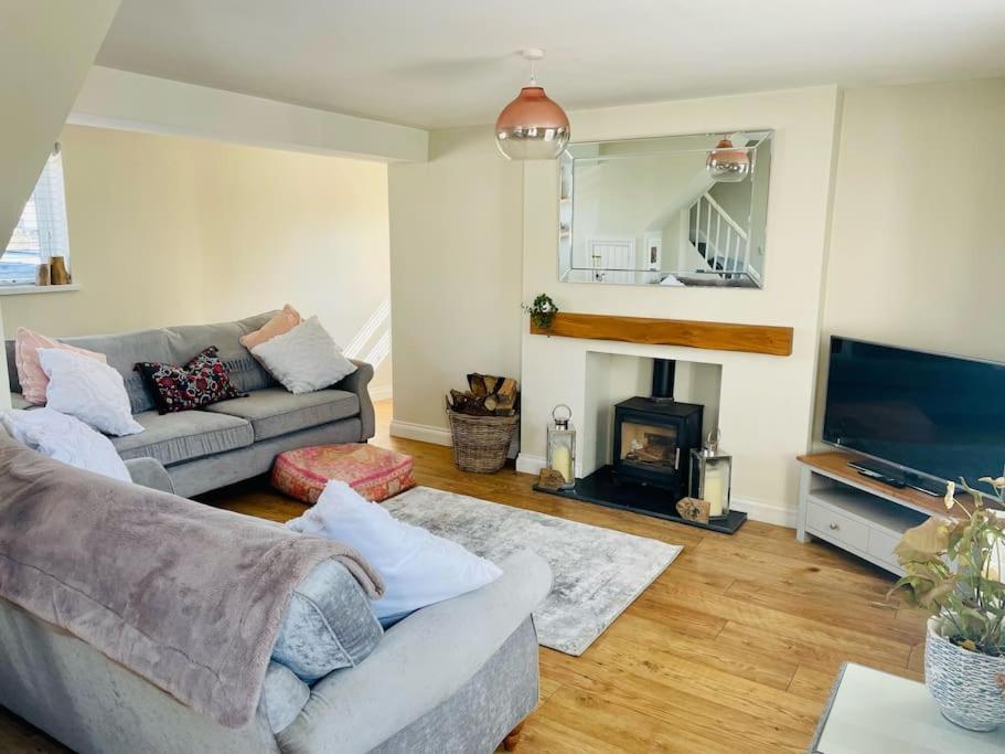 Entire 2 Bed Cottage - Llangwm Llangwm  Dış mekan fotoğraf